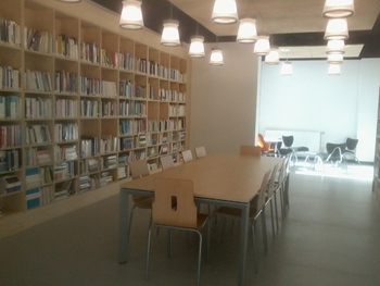 La bibliothèque de l’ENSC